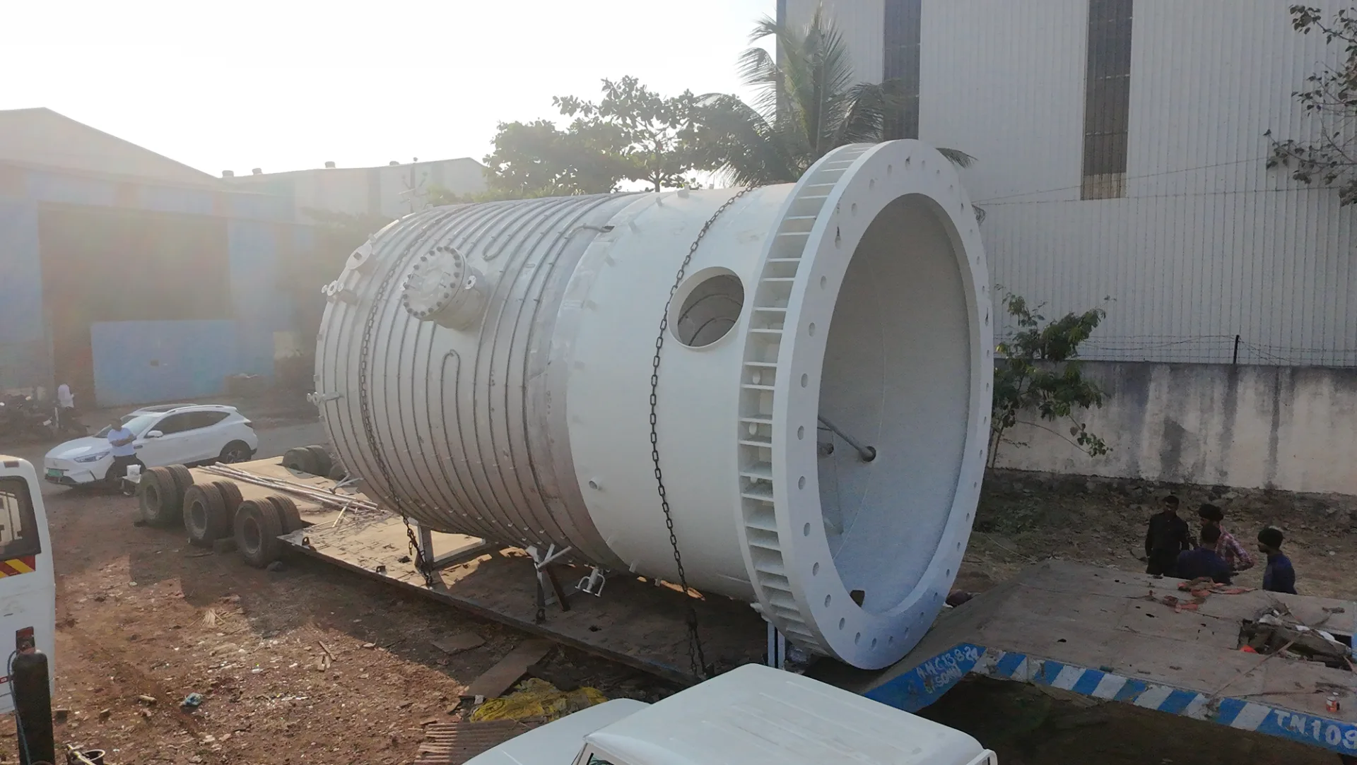 125m3 in a thickness of 55mm Coloumns in SS 316
